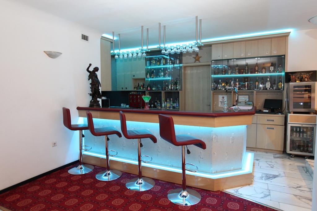 Guenes Hotel Merter Istanbul Restaurang bild